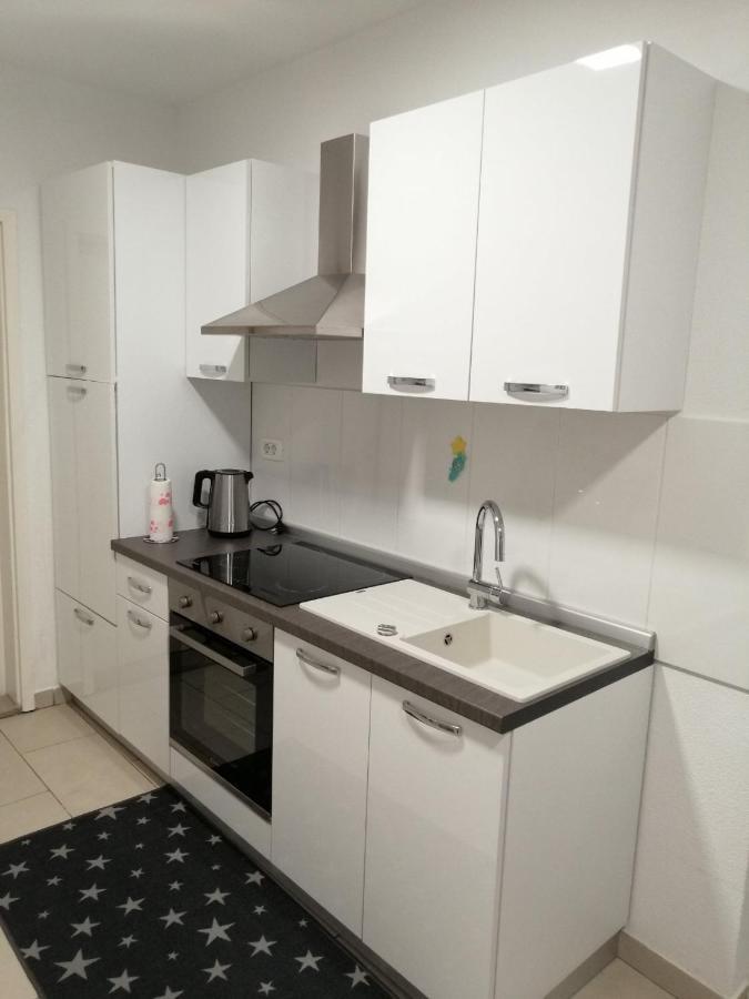Apartment Tian Копер Экстерьер фото